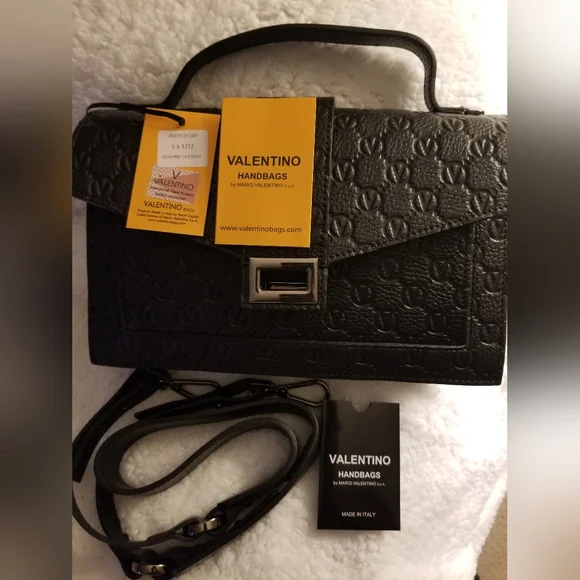 🎀VALENTINO by MARIO VALENTINO Adrienne Logo Leather crossbody bag. Color:Black⚘ - Picture 14 of 16